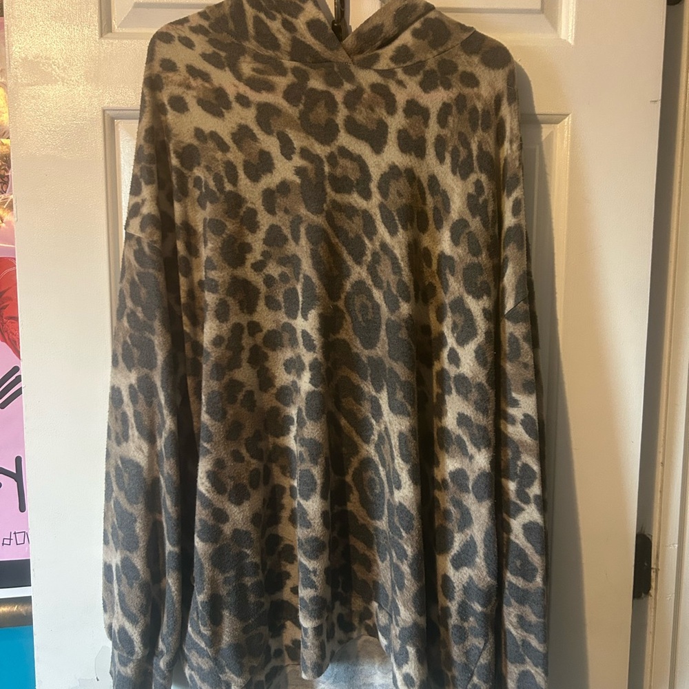 White Birch Gray Leopard Print Top